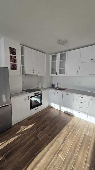 Дава се под наем Двустаен апартамент в Бургас, Сарафово - 67 кв.м за 600 € - Снимка #2