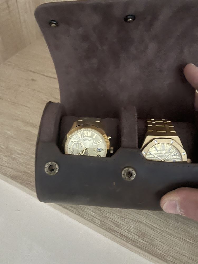 Мъжки часовник Guess – златен, добро състояние