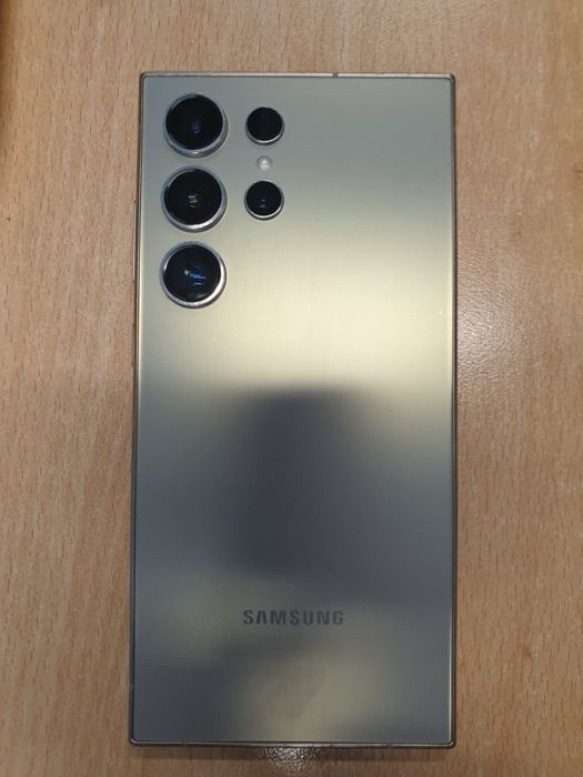 Samsung S24 ultra с гаранция