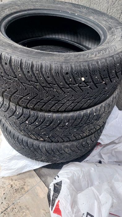 Резина зимняя 195/65/15