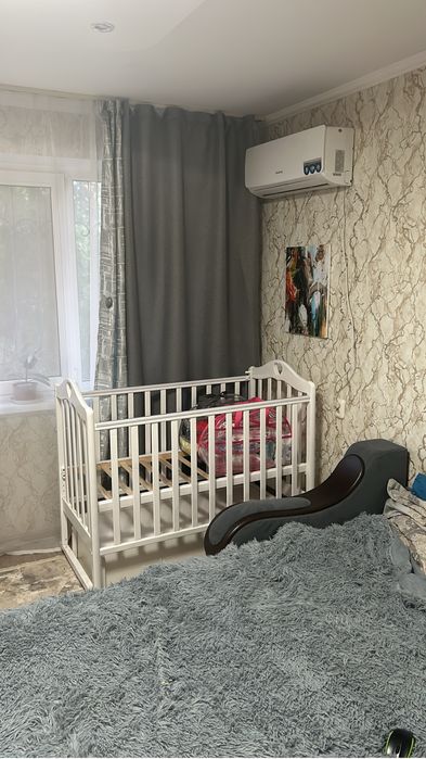Продам кроватку с матрацем