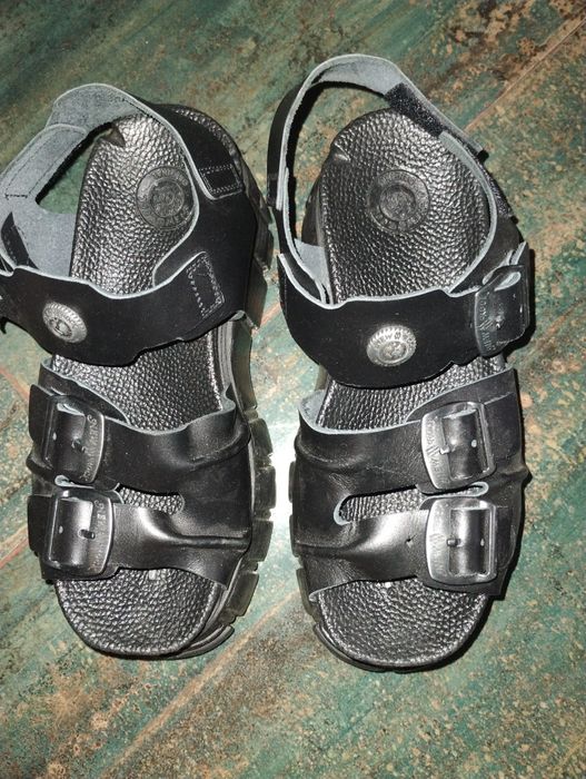 Sandale Rock Star din piele, NOI (platforme) 200 lei