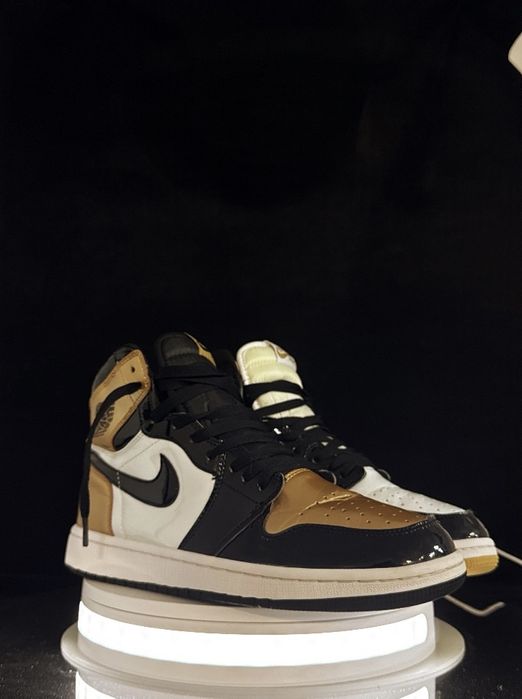 Nike Air Jordan 1 Gold