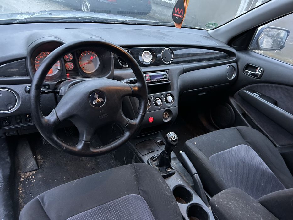 Мицубиши аутлендър 2,0 136кс на части/Mitsubishi Outlander 2,0i 136ks