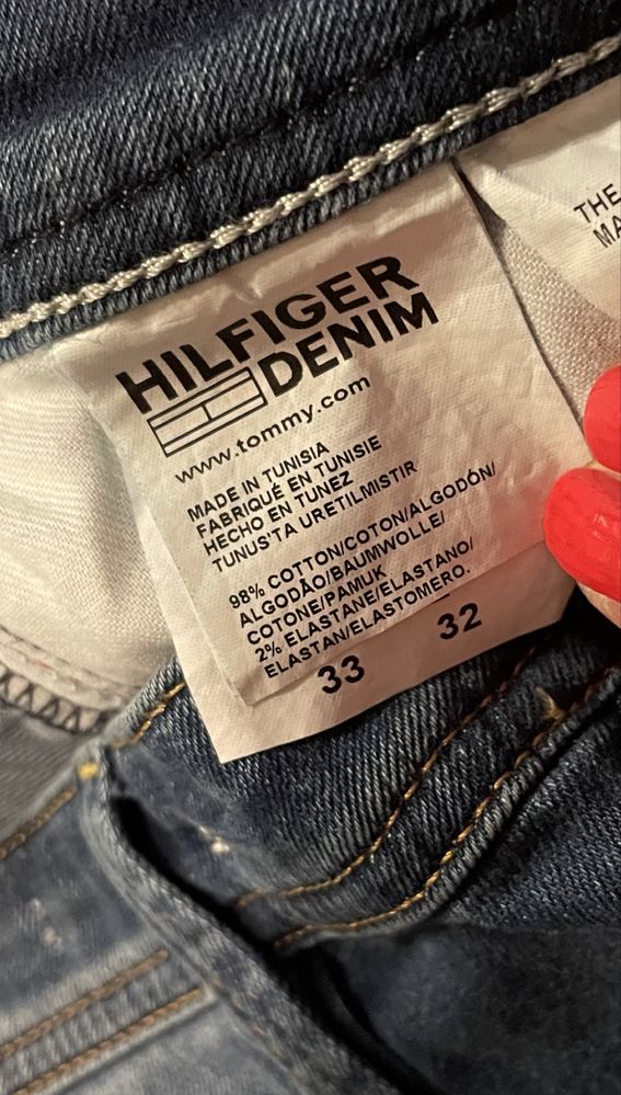 Jeansi Tommy Hilfiger dama masura32/33 potriviti  L noi