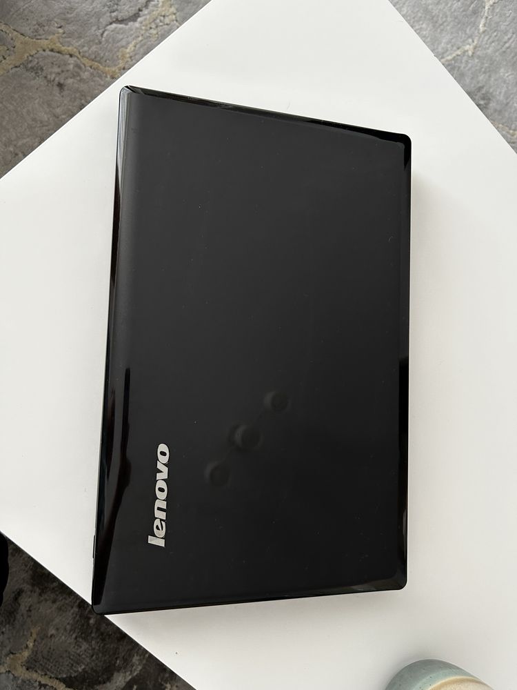 Vand laptop Lenovo G580