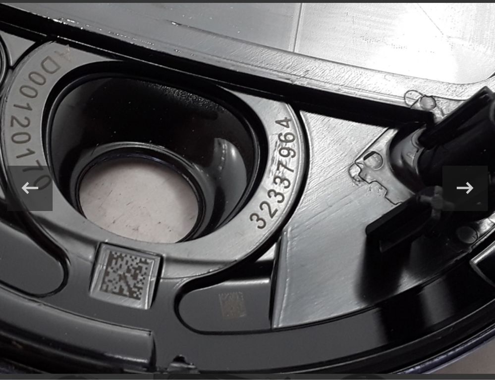 Volvo emblema / logo / sigla oem cu camera