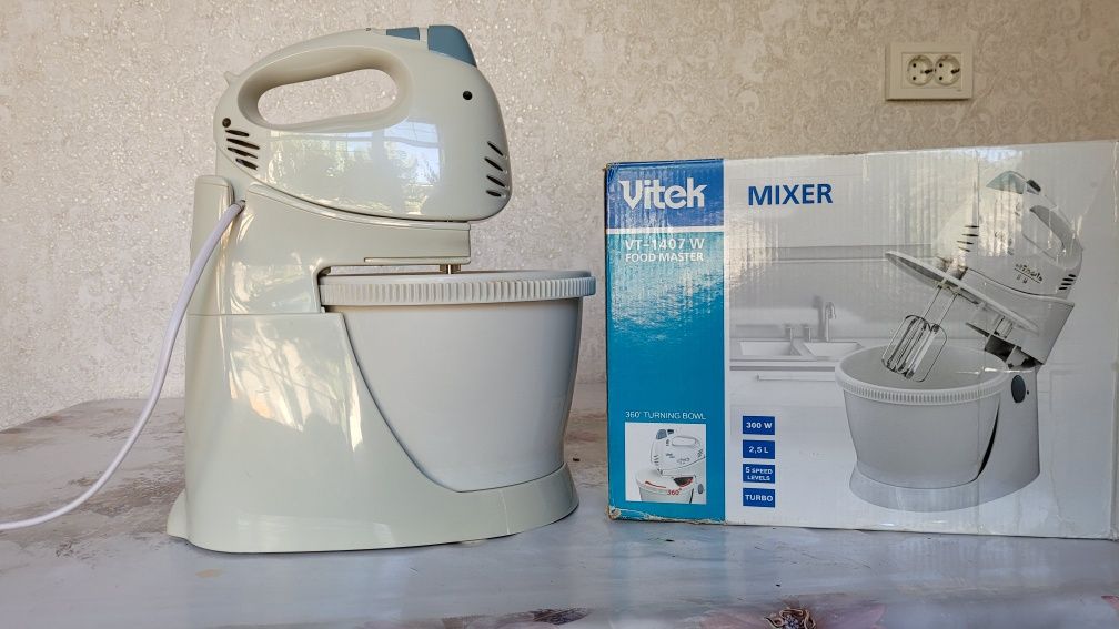 mixer Vitek-1407 W Food Master