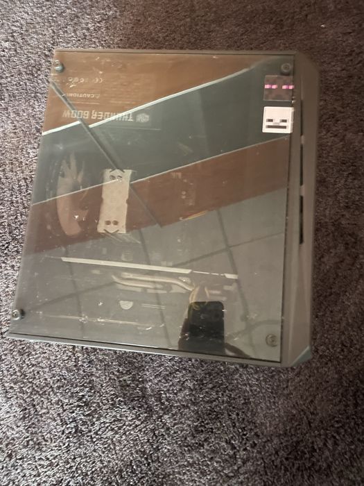 Продавам компютър за любителски гейминг