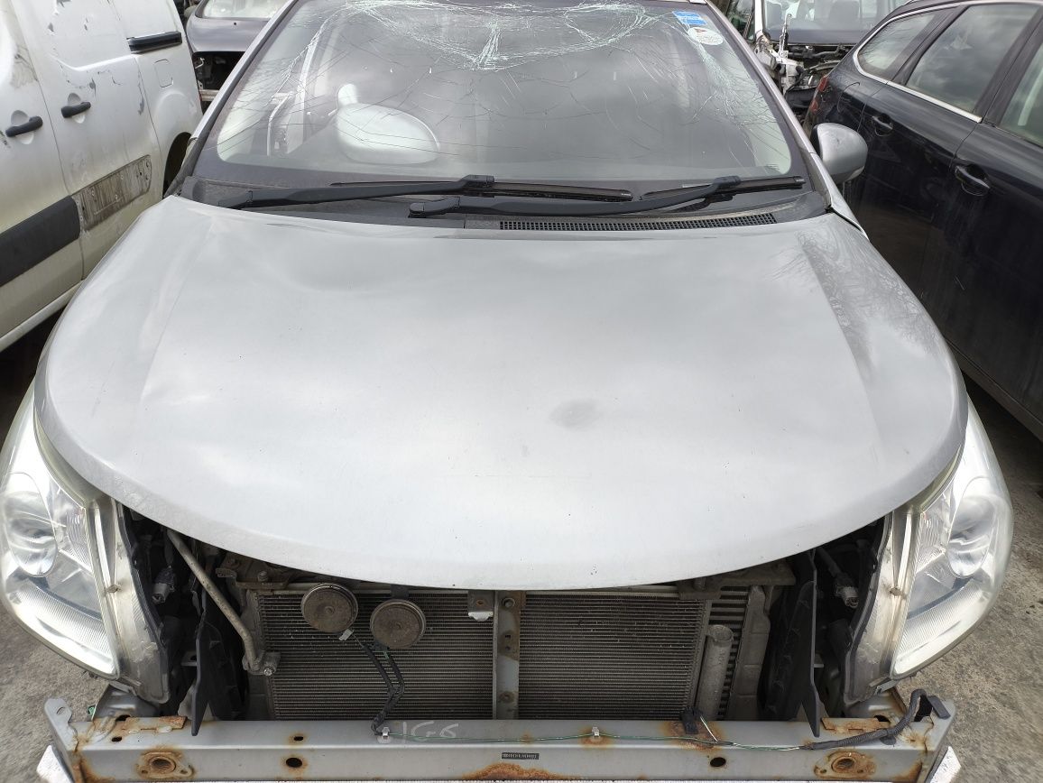 Преден капак за Toyota Avensis T27