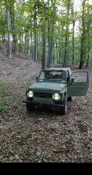 Vând Suzuki Samurai de teren