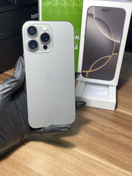 iPhone 16 Pro Max • 512 GB • Natural Titanium