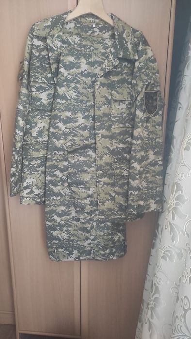 Продам военно-полевая форма.