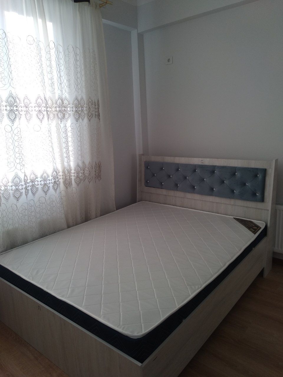 Квартира 3 хонали 8 этаж 74 квметр