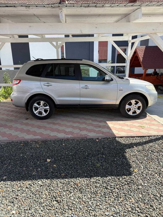 Hyundai Santa Fe Luxury/ Tractiune 4x4 si 2x4 /155 Cai/Piele neagra