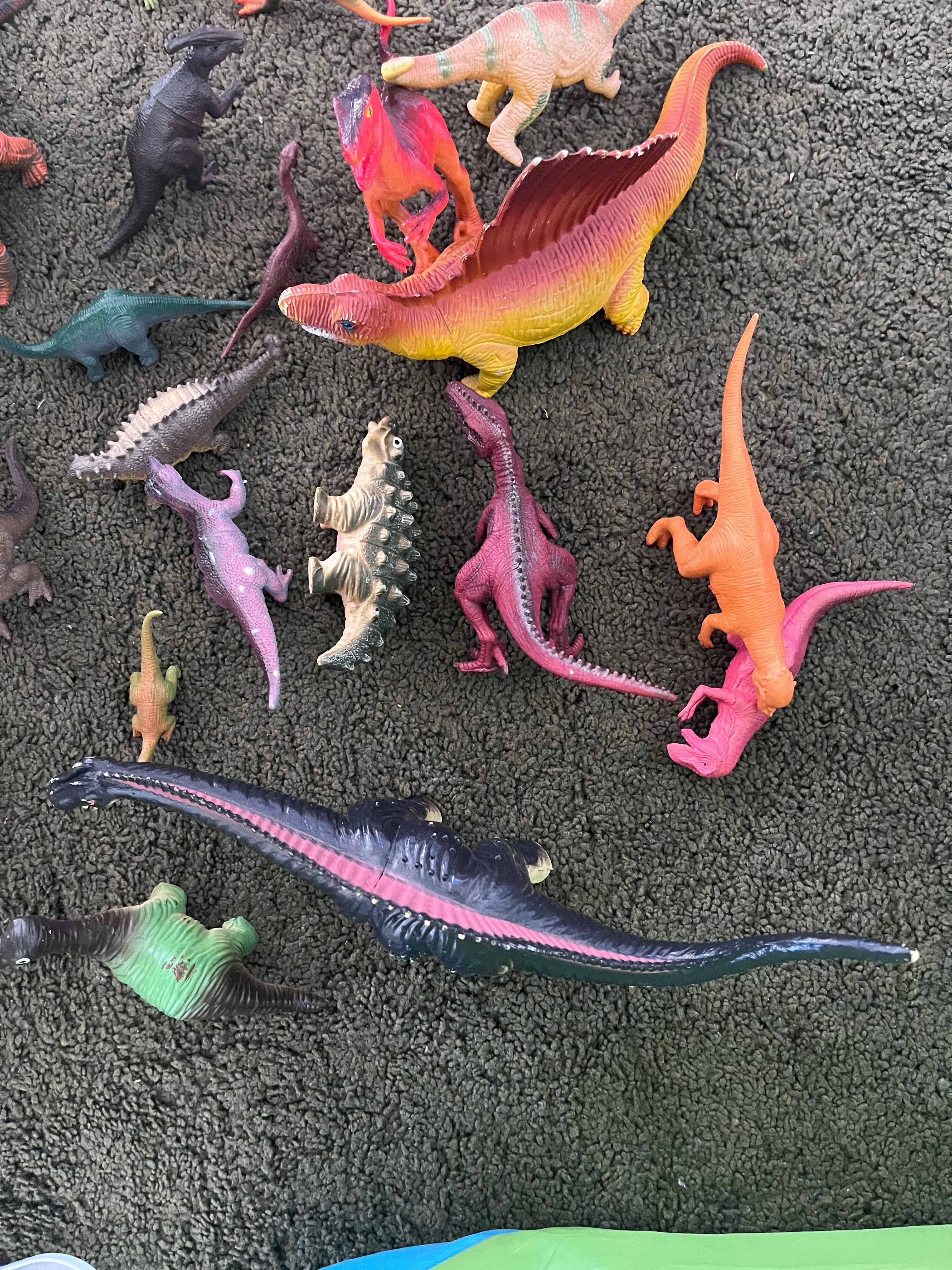 Jucării dinozauri