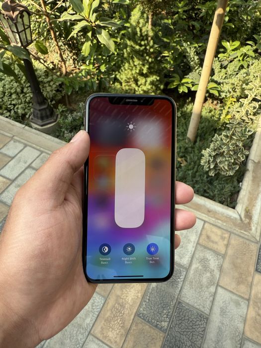 Iphone xs ayfon xs 64gb gold sotiladi holat ideal aybi yo face ishlidi