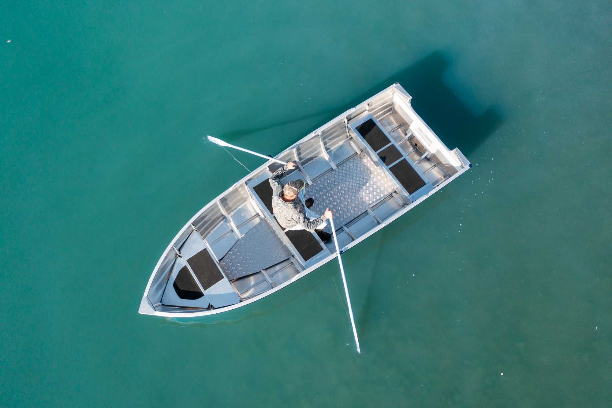 Алуминиевa моторнa рибарска лодкa 4.7м за мотор с дълъг ботуш до 40 кс