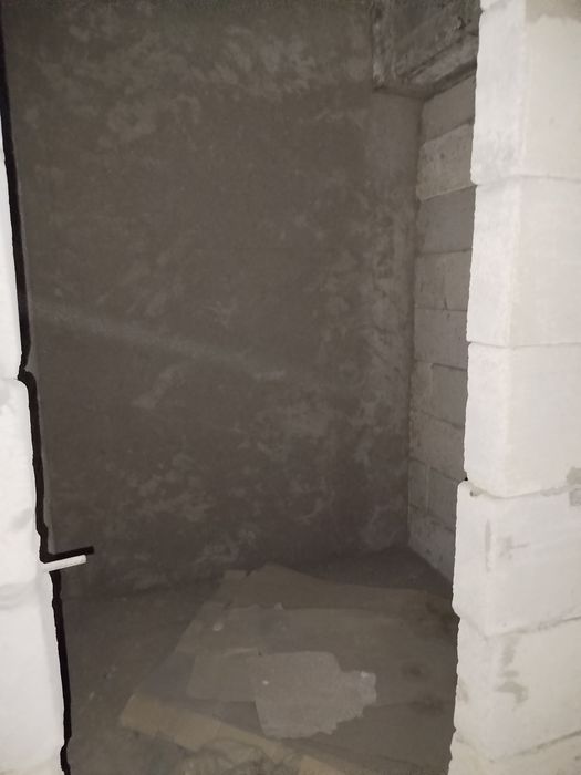 Samarqand shahridagi yangi qurilgan uy sotiladi.