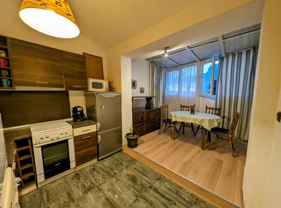 Продава се Тристаен апартамент в София, Люлин 8 - 82 кв.м за 3074 €/кв.м - Снимка #2