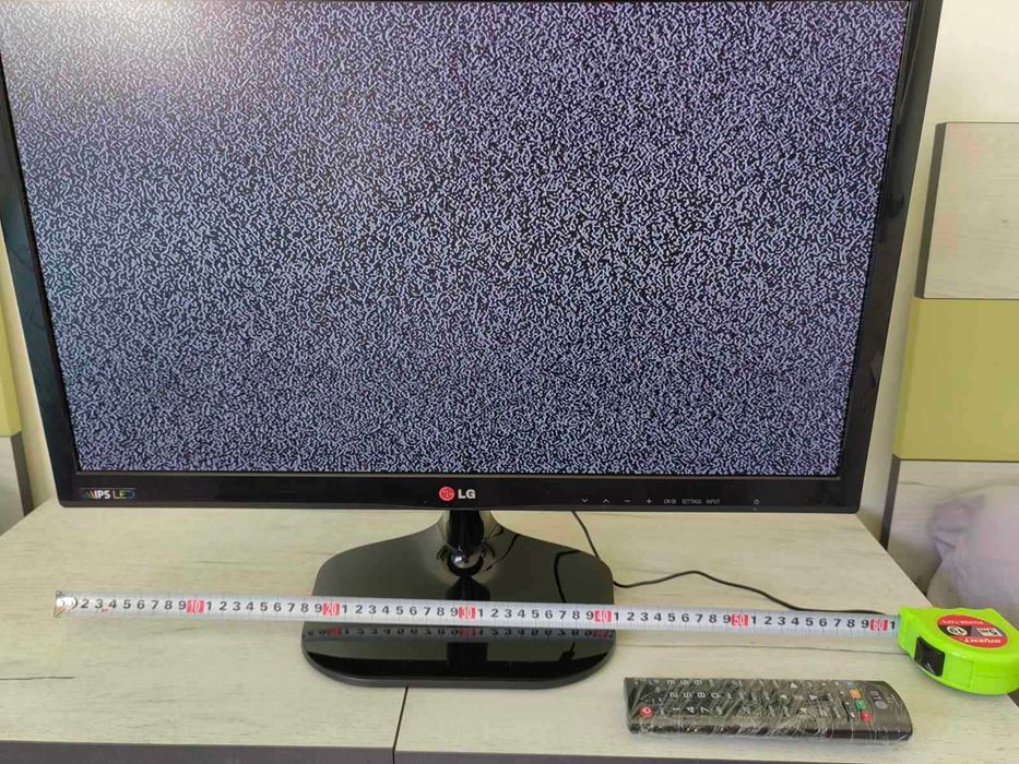 Телевизор и монитор LG, 24", с дистанционно- 80 лв.