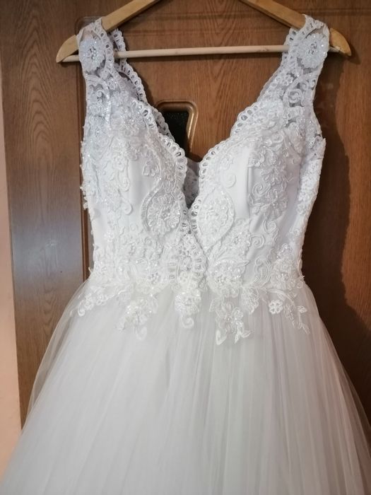 Vand rochie de mireasă "tip prințesă"