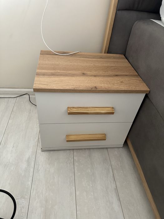 2 бр. нощно шкафче