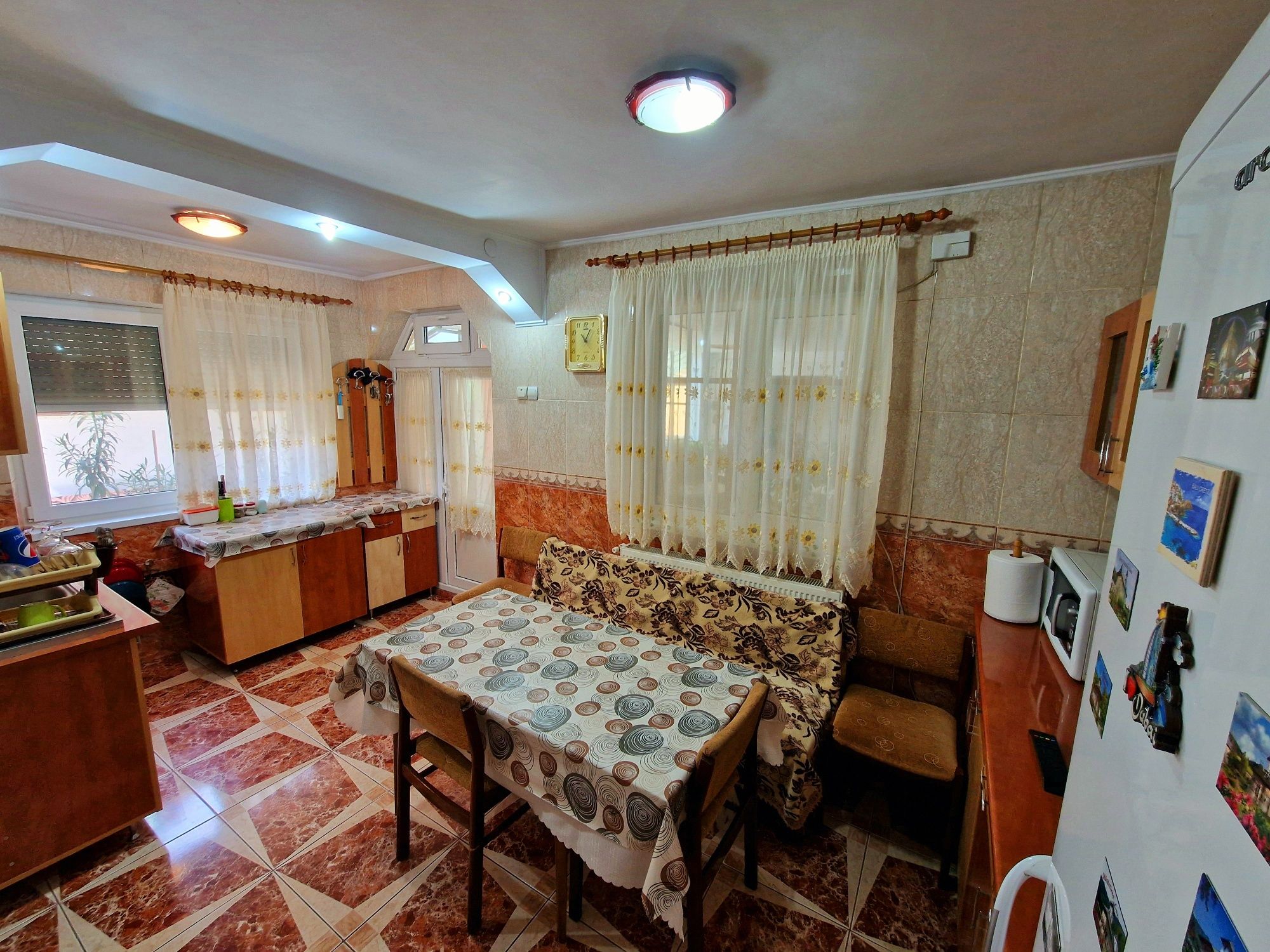 Casă de vânzare Alexandria central