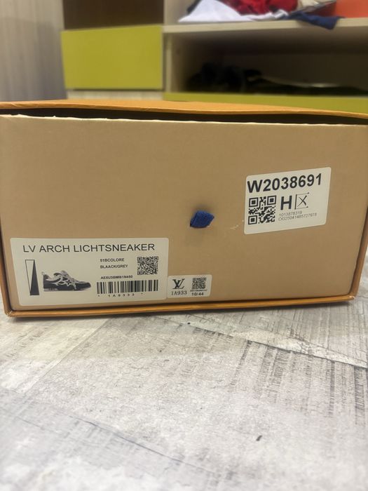 Lv arch lichtsneaker