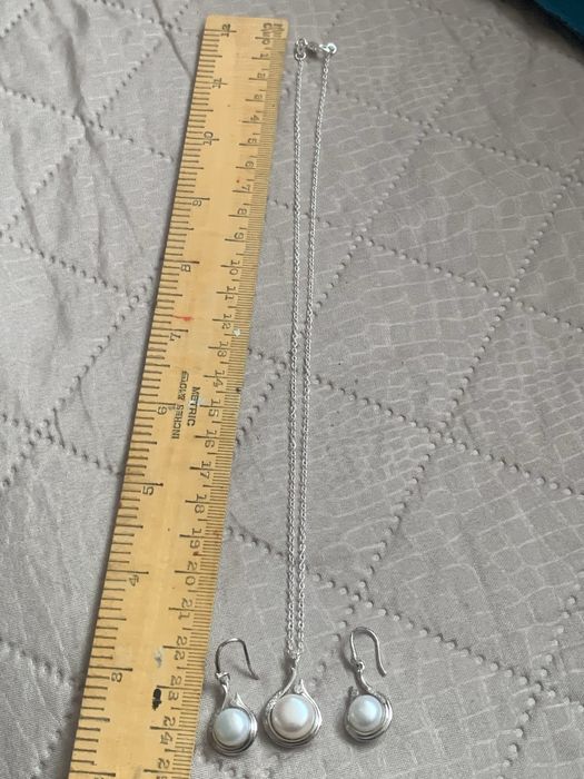 Set cercei si colier  montate in argint 925