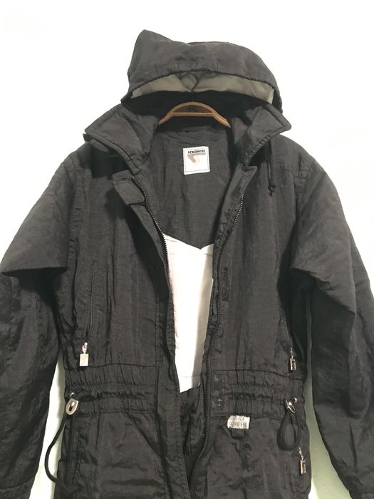 Дамски ски гащеризон с качулка