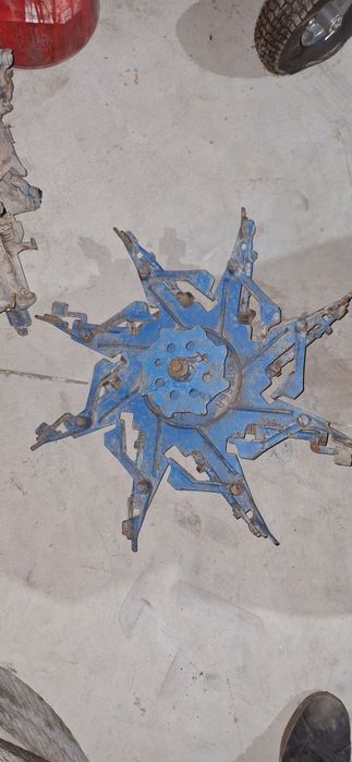 Piesa plantator rasaduri