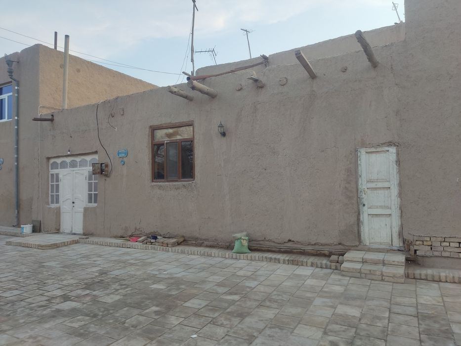 Ichon qalada joy sotiladi