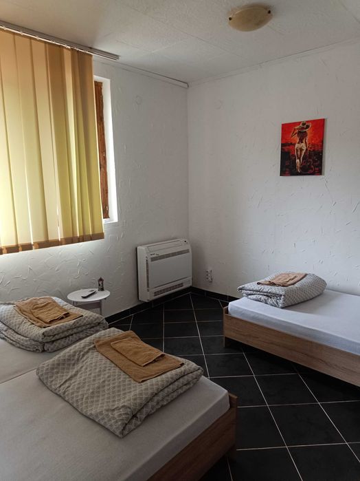 Дава се под наем Къща в Бургас, Пристанище Бургас - 170 кв.м за 183.6 € - Снимка #11