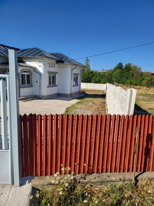 Vand casa Bradu,