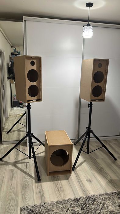 Boxe + subwoofer + amplificator