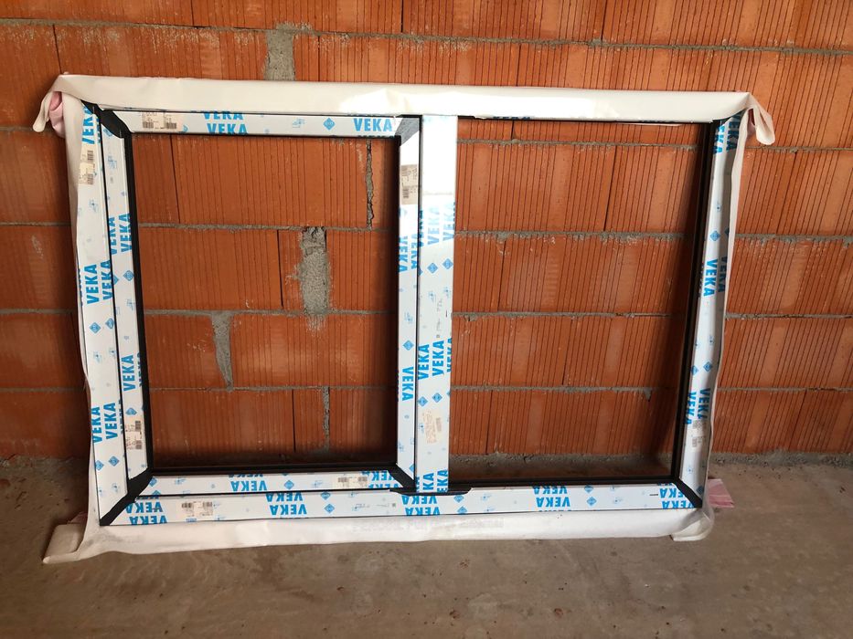 Fereastra Veka, tripan