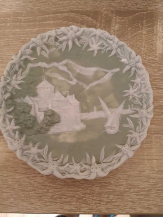 Раритетная декоративная тарелка