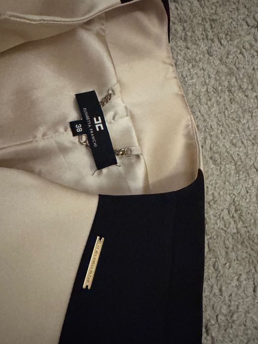 Black Friday 50лв! Дамски дрехи (елече, блейзъри)