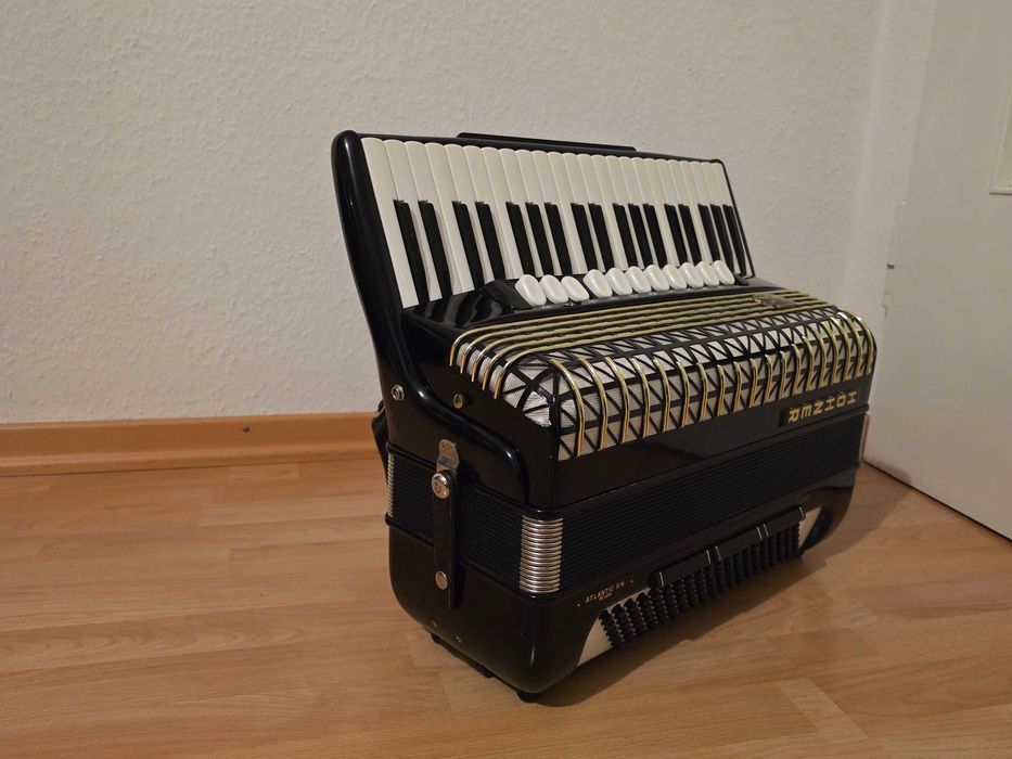 Акордеон Hohner Atlantic IV N De Luxe
