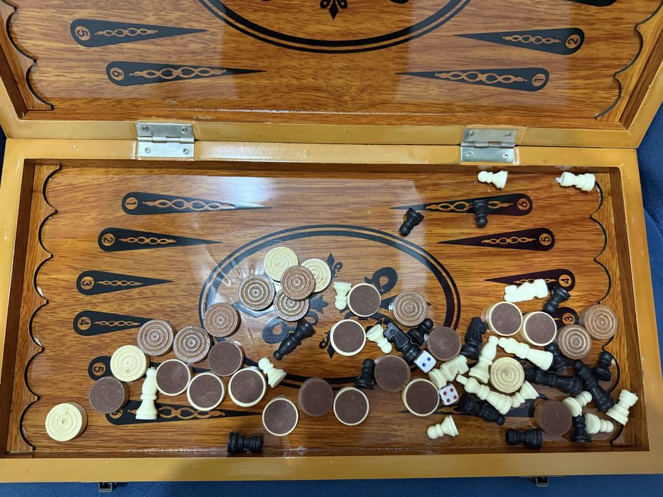 Шашки шахматы нарды за 10.000 НОВЫЕ