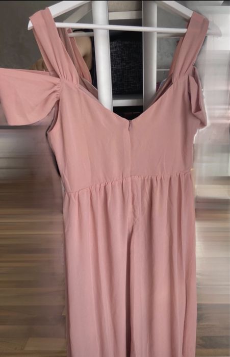 Rochie de ocazie cu umerii goi