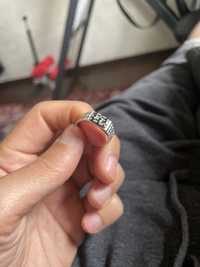 Продается кольцо серебро