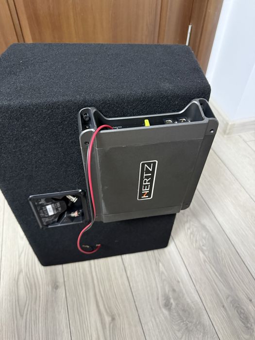 Subwoofer hertz dbx 30.3 + statie hertz