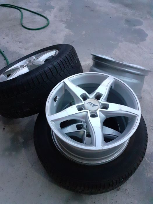 Vând jante BMW pe 16 și 2 anvelope 225 55 16
