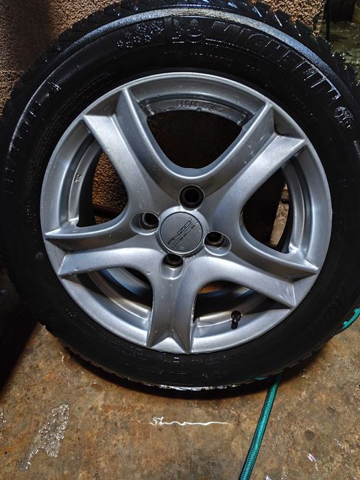 SET IARNĂ 4x100 PREMIUM: Jante Magneziu ET38 + cauciucuri(185/60 R15)