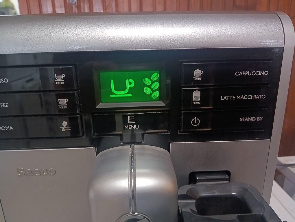 Кафе автомат Saeco Cappuccino с гаранция!
