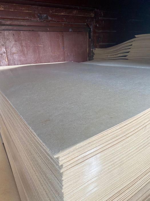 ДВП листы новые, размер 2.75×1.70