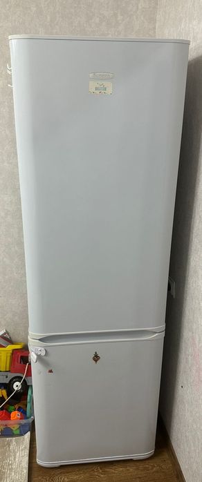 Холодильник бирюса