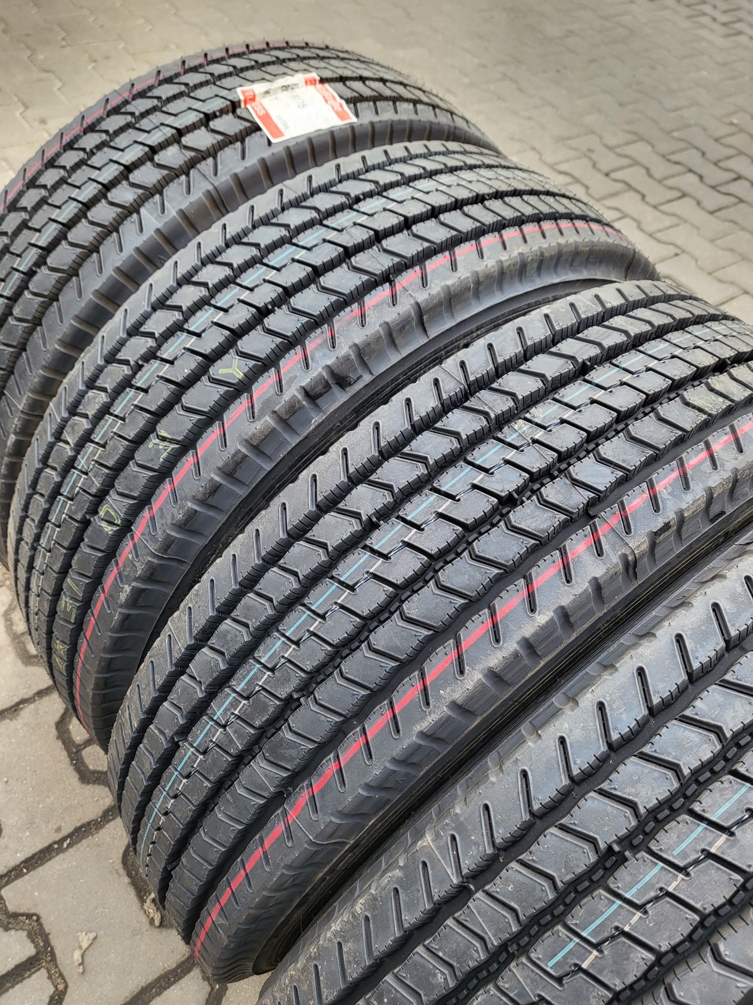 Anvelope camion noi tractiune Bridgestone 205 75 17,5